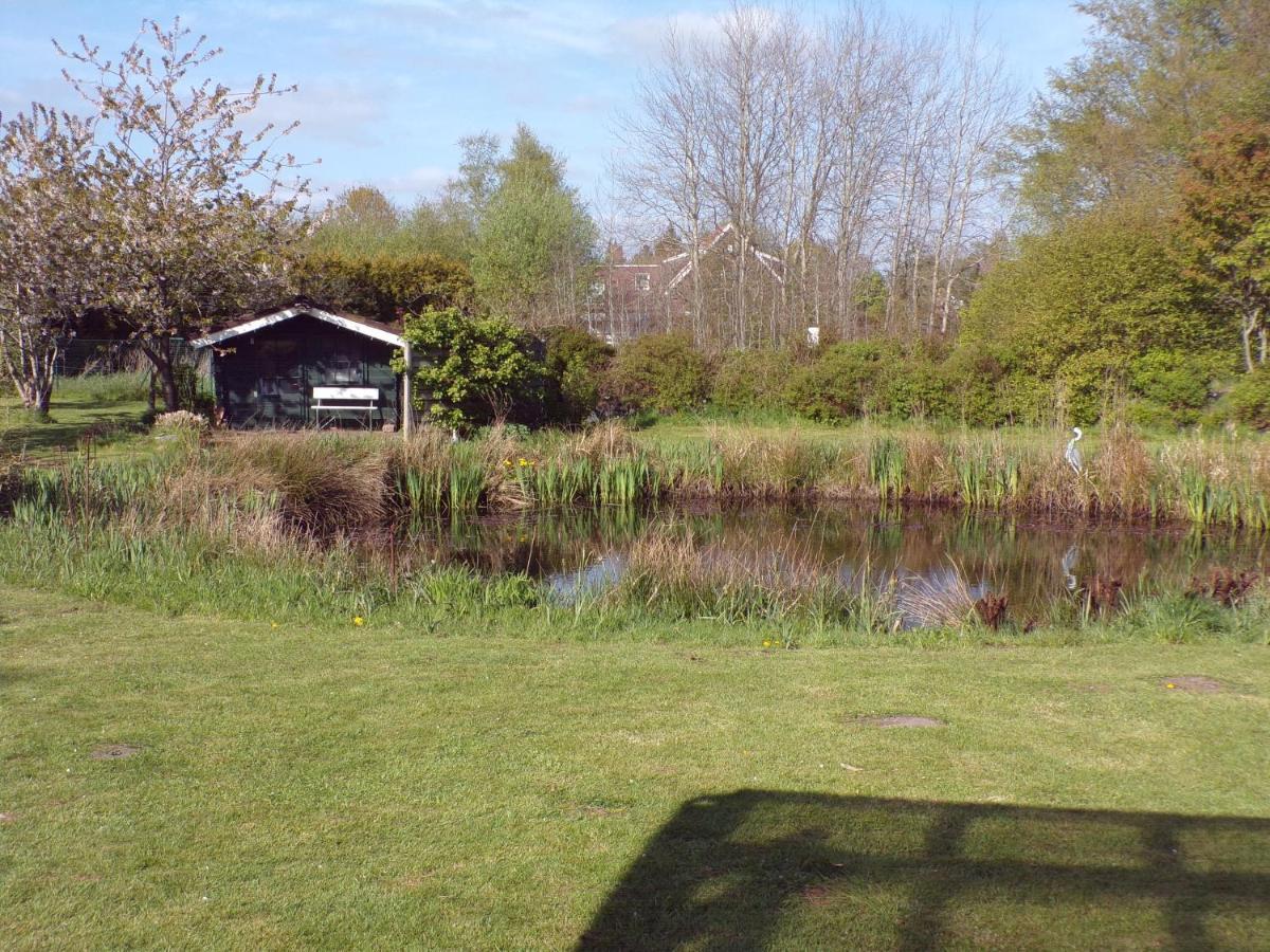 Ferienwohnung Aurich Sandhorst Eg Mit Terrasse Und Kleinem Garten Exteriör bild